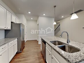 5262 Lake Maxwell Dr in Nashville, TN - Building Photo - Building Photo