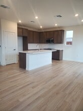 1112 Bengal Loop in Rocklin, CA - Foto de edificio - Building Photo