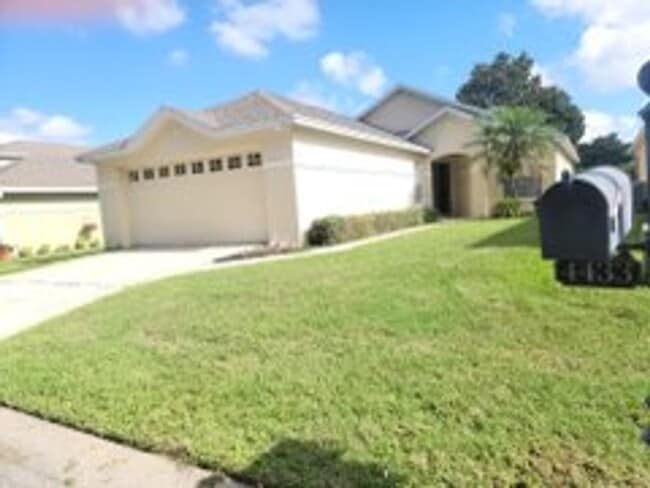 property at 4433 Pebble Pointe Dr