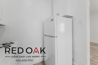 354 E Cypress Ave in Burbank, CA - Building Photo - Building Photo