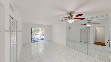 160 SW 30th Ave in Miami, FL - Building Photo - Building Photo