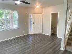 24708 E Layton Pl in Aurora, CO - Building Photo