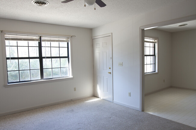 1350 Access Rd in Oxford, MS - Building Photo - Building Photo