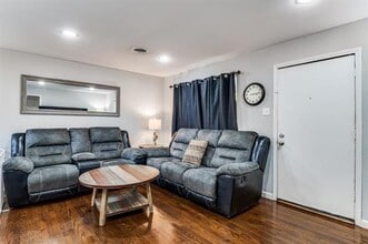 2817 Cumberland Dr in Garland, TX - Building Photo - Building Photo