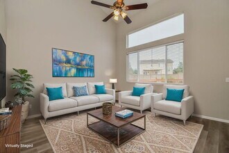 7740 Barn Owl Dr in Fountain, CO - Foto de edificio - Building Photo