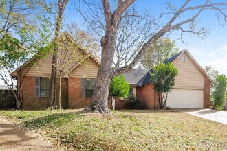 8139 Creek Way Cove in Memphis, TN - Building Photo - Building Photo