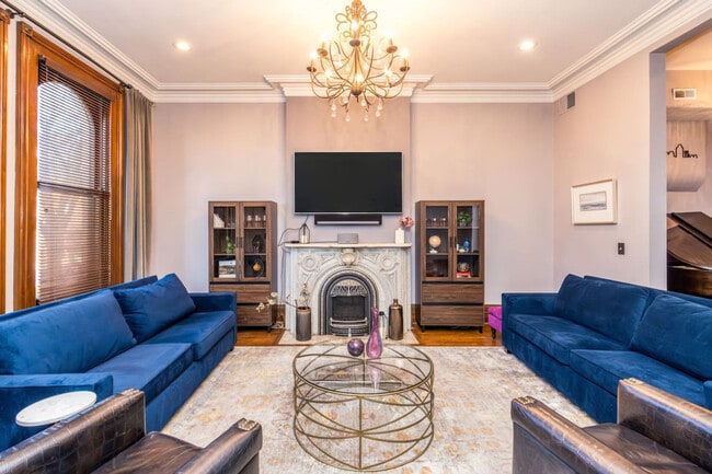 property at 215 W 9th St