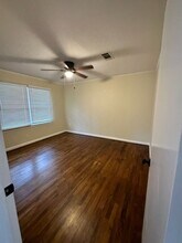 406 Christopher Dr in Gainesville, GA - Building Photo - Building Photo