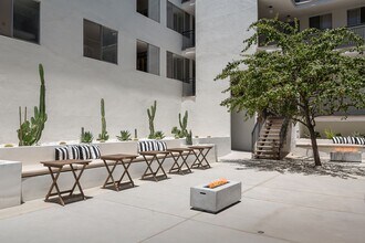 TALA Residences at Kith + Kin in Los Angeles, CA - Foto de edificio - Building Photo