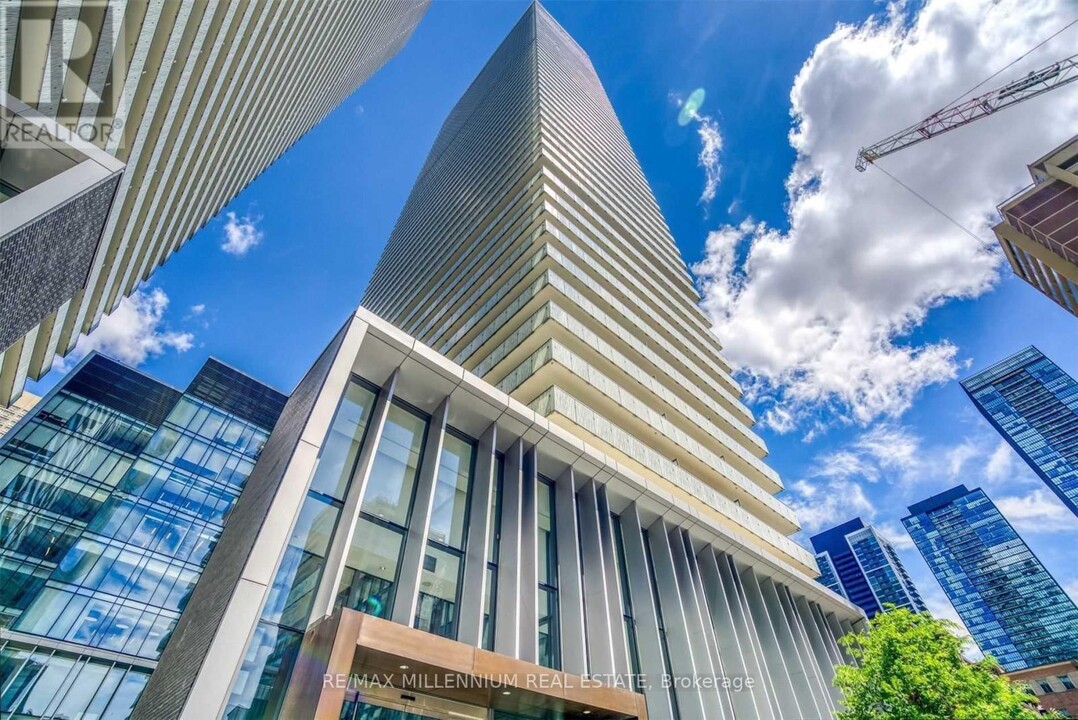 50-4150 Charles St E in Toronto, ON - Building Photo