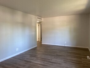 2117 Clearview Ave in Fort Collins, CO - Building Photo - Building Photo