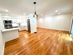 16 Orchard View Cir in Framingham, MA - Building Photo - Building Photo