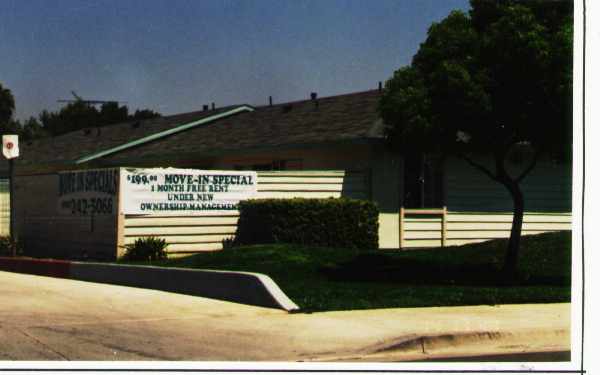 Bogart Apartments in Riverside, CA - Building Photo - Building Photo