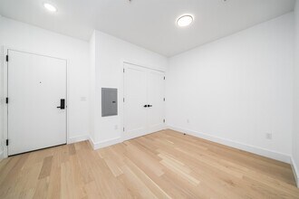 649 38th St-Unit -207 in Union City, NJ - Building Photo - Building Photo