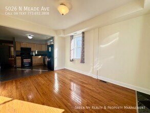 5026 N Meade Ave in Chicago, IL - Building Photo - Building Photo