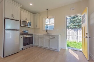 53 Tapley Ave in Revere, MA - Building Photo - Building Photo