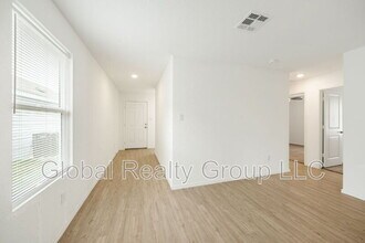 731 Bullsnake Trl in New Braunfels, TX - Building Photo - Building Photo