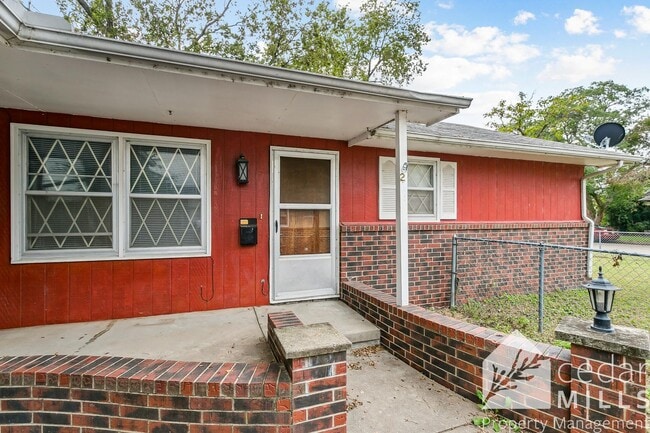 property at 2048 S Gold St