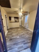 427 E 238th St in Carson, CA - Foto de edificio - Building Photo