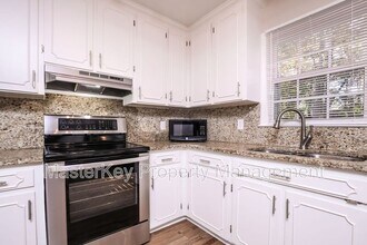 4017 Grimstead Ln in Raleigh, NC - Building Photo - Building Photo