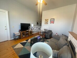 8 Centre St in Boston, MA - Building Photo - Building Photo