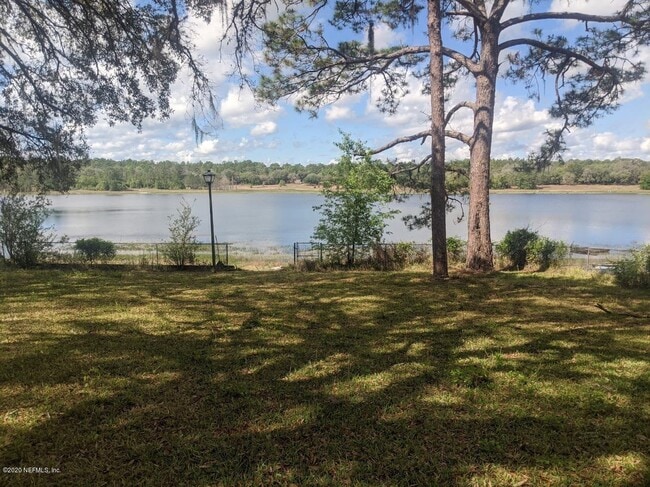 property at 5640 Silver Sands Cir