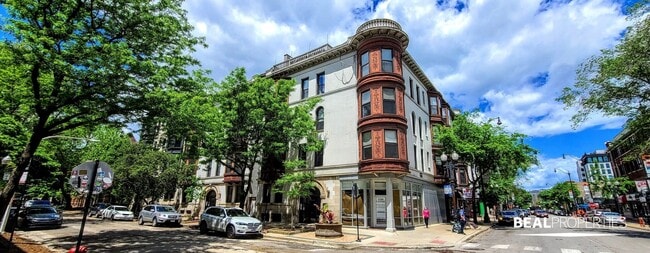 604 W Surf St in Chicago, IL - Building Photo - Building Photo