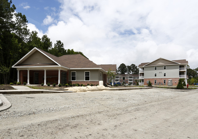 Pine Valley Apartments in New Bern, NC - Building Photo - Building Photo