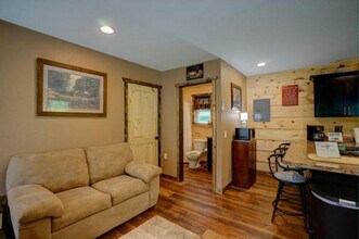 642 Gladdens Creek Rd in Robbinsville, NC - Building Photo - Building Photo