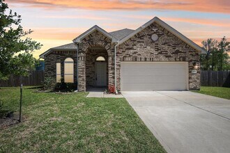 18473 Railroad Ave in New Caney, TX - Building Photo - Building Photo