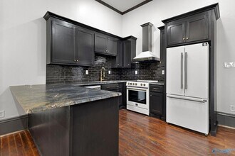 719 Bank St NE, Unit 3 in Decatur, AL - Foto de edificio - Building Photo