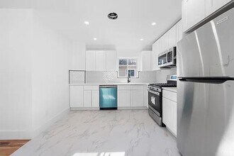 611 Beach 66th St in Queens, NY - Building Photo - Building Photo
