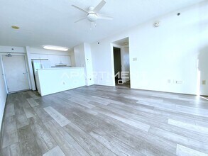 215 N King St-Unit -#2303 in Honolulu, HI - Building Photo - Building Photo