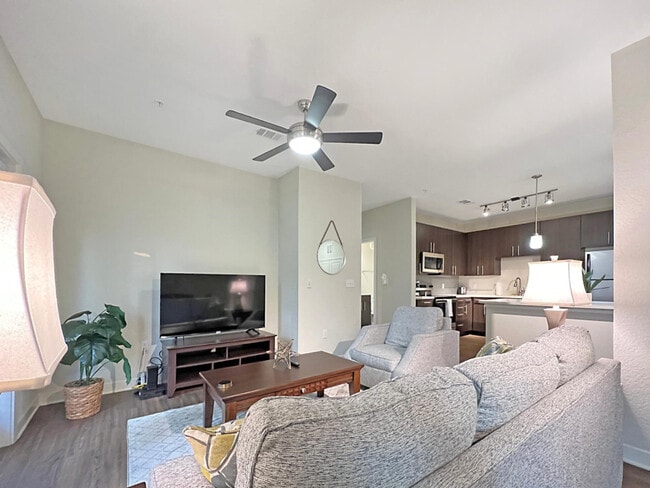 2541 Brown Noddy Ln in Tampa, FL - Building Photo - Building Photo