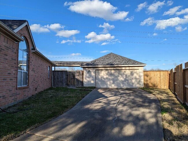 1822 American Elm Ct in Sugar Land, TX - Building Photo - Building Photo