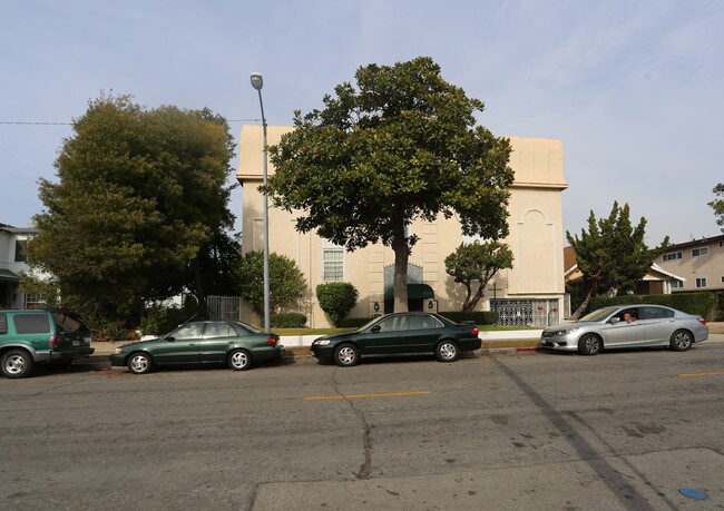 1335 E Harvard St in Glendale, CA - Building Photo - Building Photo