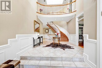 6 Montford Dr in Toronto, ON - Building Photo - Building Photo