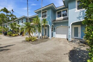710 SW 4th Ave in Fort Lauderdale, FL - Building Photo