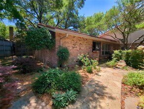9115 Boedeker Cir in Dallas, TX - Building Photo - Building Photo