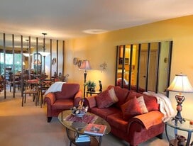 2800 N Los Felices Cir E, Unit C106