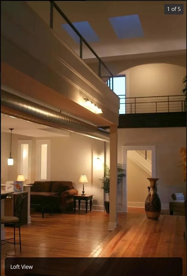 10 W Pulteney Sq, Unit 204
