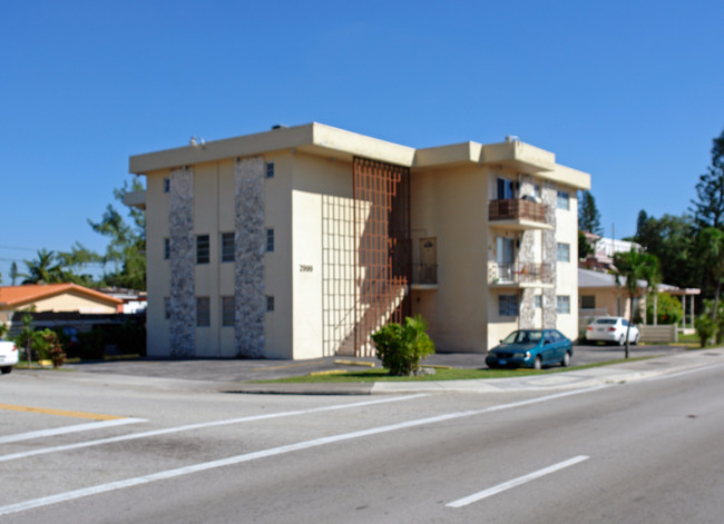 2999 W Flagler St in Miami, FL - Building Photo - Building Photo