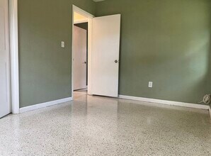6910 Dr M.L.K. Jr St N in St. Petersburg, FL - Building Photo - Building Photo