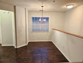 510 Spring Heights Ln in Smyrna, GA - Building Photo - Building Photo