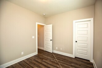 1254 Shades Terrace in Irondale, AL - Building Photo - Building Photo