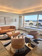 300 Lynn Shore Dr in Lynn, MA - Foto de edificio - Building Photo