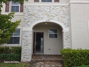 2347 NW 122nd Ter in Miami Shores, FL - Building Photo - Building Photo