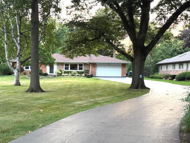 810 S Edgewood Ln in Mount Prospect, IL - Building Photo - Building Photo