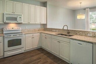 9986 E Villa Cir in Vero Beach, FL - Building Photo - Building Photo