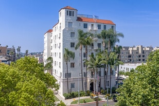 Linda Vista Apartments in Los Angeles, CA - Building Photo